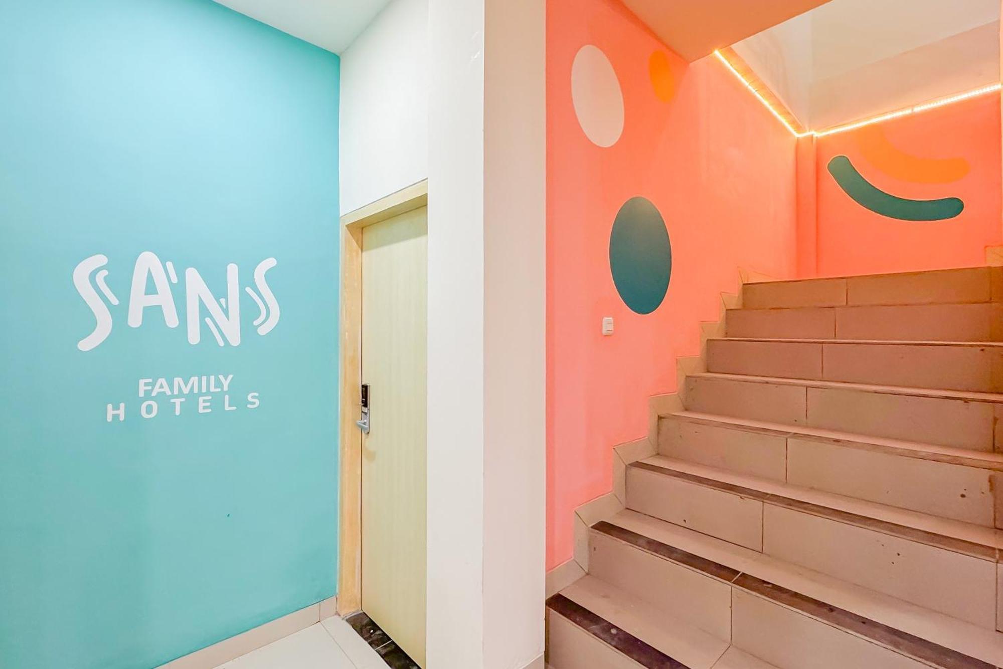 Hotel Sans Family Bandung
